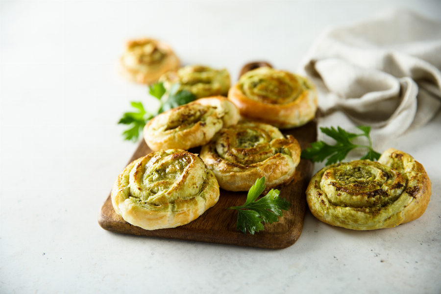 Spinat Weichkäse-Brötchen